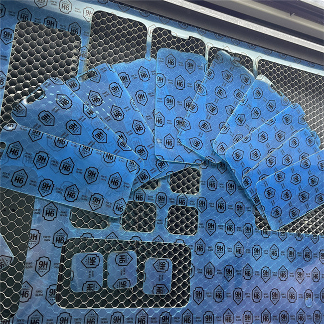 Daqin High Precision Laser Cutting Machine For Mobile Screen Protector