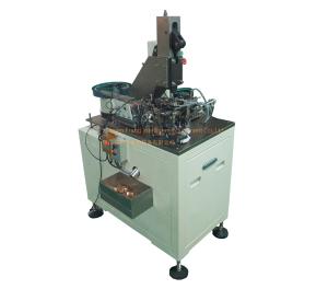 Silver contact riveting machine for movable reed contact assembly with high production efficiency