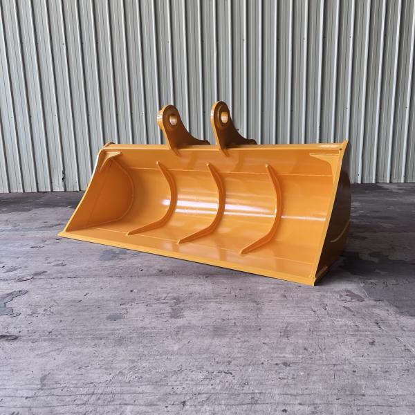 China Smooth Excavator Cleaning Ditch Bucket Mud 0.6 - 1cbm on sale