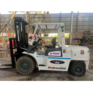 China TCM CPC50 High Quality Japan 5-Ton 3M Automatic Diesel Forklift For Warehouses Internal Combustion Forklift Series on sale