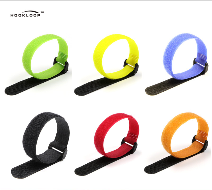 China Reusable Adjustable Heavy-Duty Hook and Loop Cable Tie with Buckle for Secure Fastening on sale