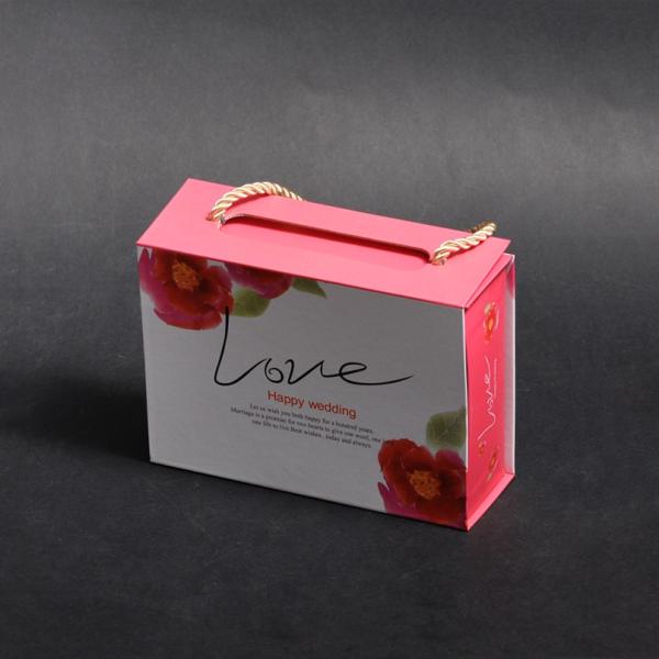 Fashion Classic Cardboard Gift Box With Handle For Cosmetic / Perfume