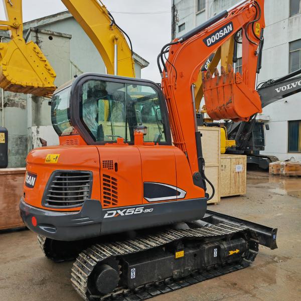 Used Doosan Mini Excavator Dx55 Second Hand Mini Digger Original Color