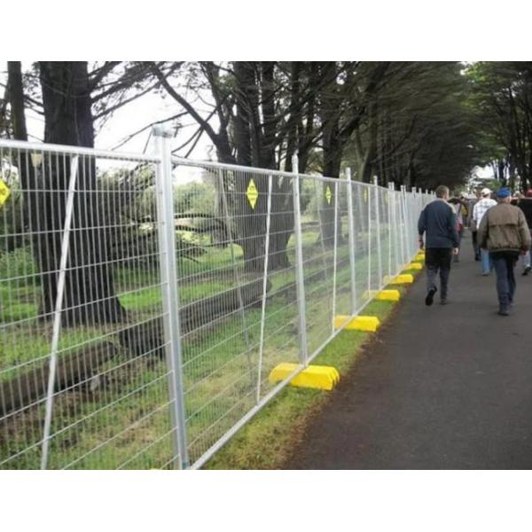 PVC Coated Welded Wire Mesh Panels for Canada Temporary Fencing with 3mm to 6mm Wire Diameter and 2m to 5.2m Length