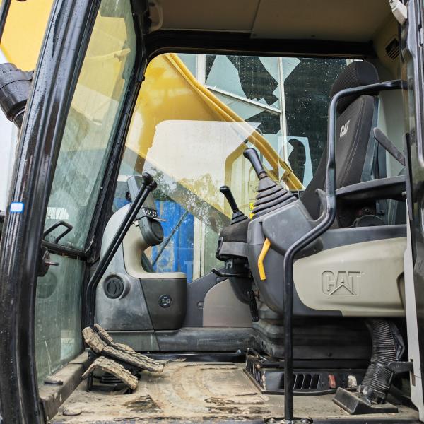 2023 Japan Original 90%New Cat 320d 320 320dl Used Excavator Caterpillar 320d 320 Excavadora 330 330d 336