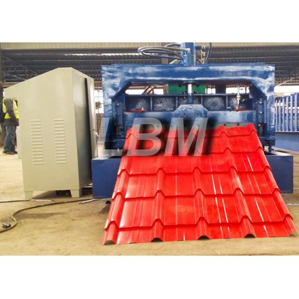New YX25 - 210 - 840 type color steel tile roll forming machine 2018 new type roof sheet machine made in china