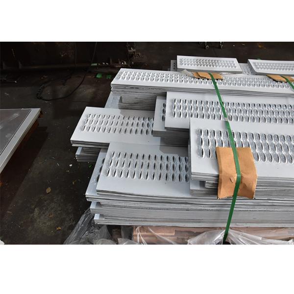 850mm Width Checker Plate Sheet Serrated Steel Grating Stair Tread
