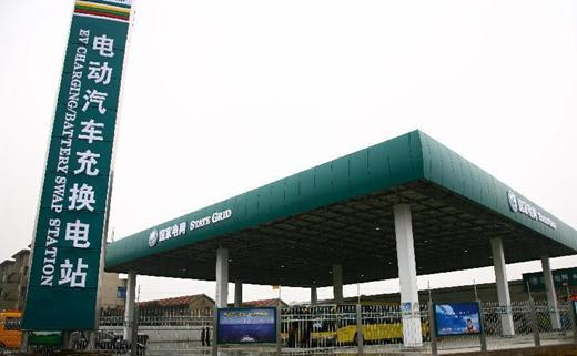 Full drive new energy mining vehicle with a load capacity of over 100 tons