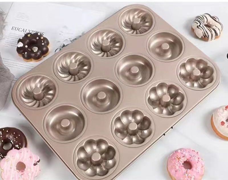Cute Cartoon Bakeware Set for Baking Cakes, Cookies, and Breads