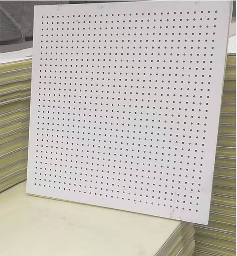 High Moisture Resistance Gypsum Ceiling Boards Back Side With Foil Paper Coverd