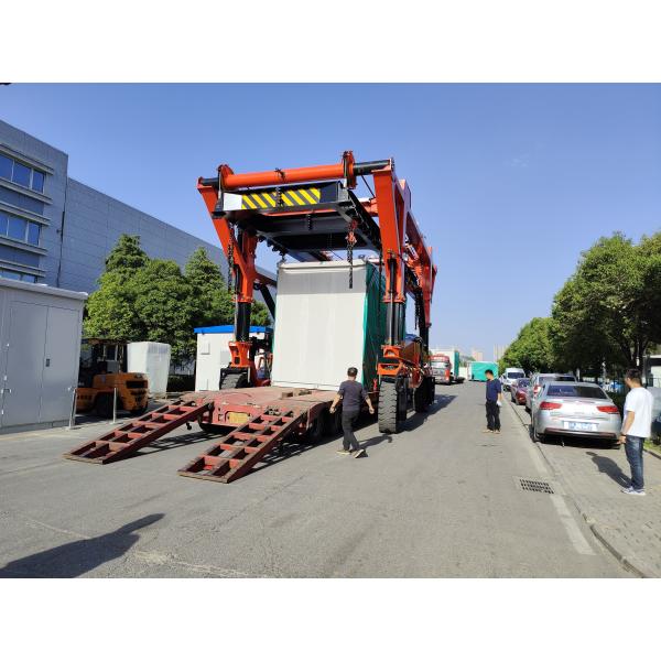 SPEO Red Straddle Container Lifter Machine For Steel Factories / Precast Concrete