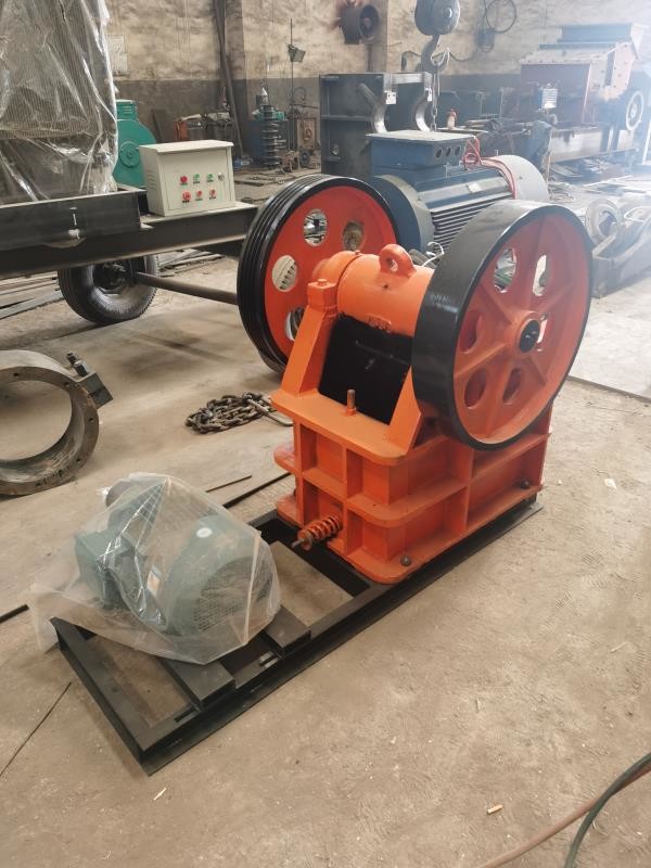 Railway Mining Jaw Crusher Pe 250 X 400 Diesel Engine