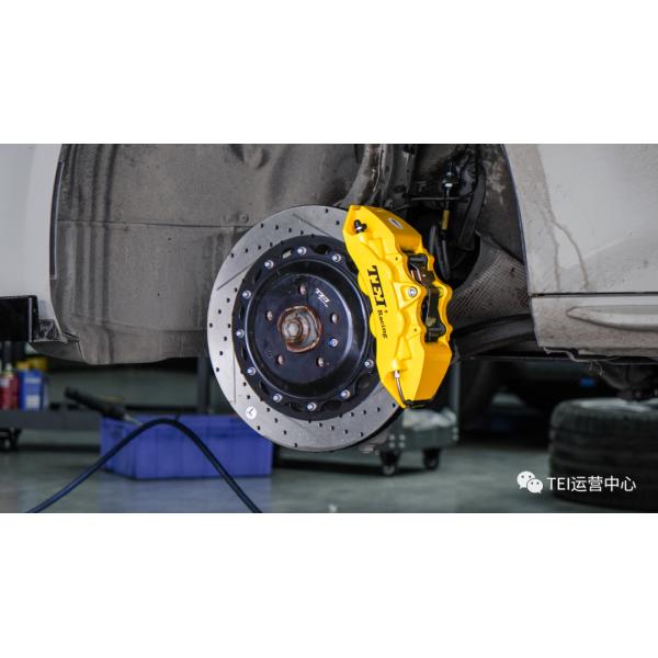 Front Big Brake Kit 4 Piston Caliper With 355x28mm Rotor BBK Auto Brake System For Audi A4L 18 Inch Car Rim