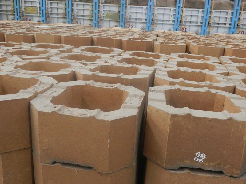 High Magnesia Gunning Mix Refractory International Standard and Good Volume Stability