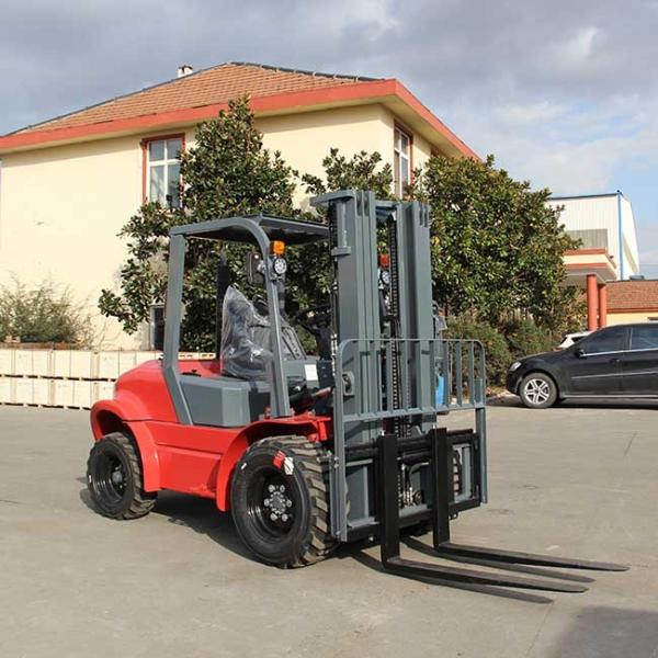 3.5 Ton 2 Wheel Drived Forklift Truck Hydraulic Transmission Rough Terrain