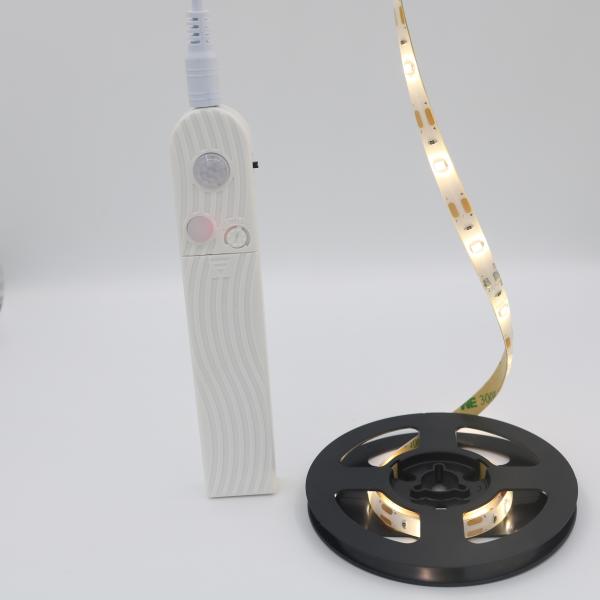 120 Degree 3000K Motion Sensor LED Light Battery Operated