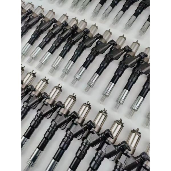 Universal Diesel Engine Spare Parts Fuel Injector Nozzle 095000-1211 095000-0800
