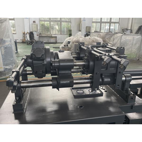 Two Platen Bucket Injection Molding Machine 130mm Customizable For Stable