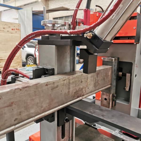 Automatic Gas 6 Sides Warehouse Upright Storage Rack Beam Welding Machine