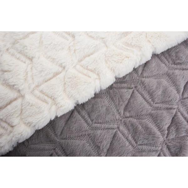 Recycled 100% Polyester Fur Velvet Plush Fabric PV Velvet Embroidery Stripe Quilting Plush Fabric for Clothing Pillows