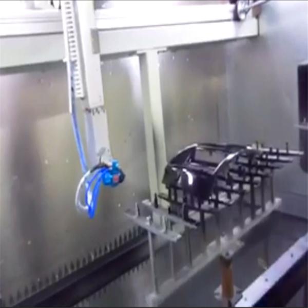 Quality On Line Tracking Automatic Spray Painting Machine 4KW For Car Navigation Pane for sale