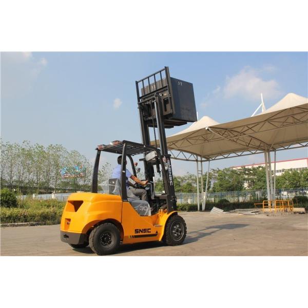 3000kg Diesel Counterbalance 5000mm Lift Diesel Powered Forklift