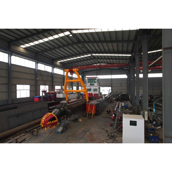Cutter Suction Dredge Mining Spud Length Of 14.5m And 201 Kw Auxiliary Engine