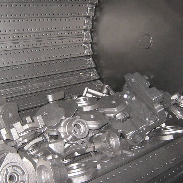 Automatic Rubber Tracked Type Shot Blasting Machine Rubber Belt Tumble Shot Blasting Machine