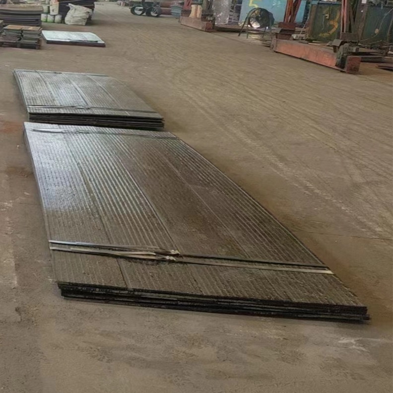 3mm-150mm Customized Chromium Carbide Overlay Wear Plate Excavator Crusher
