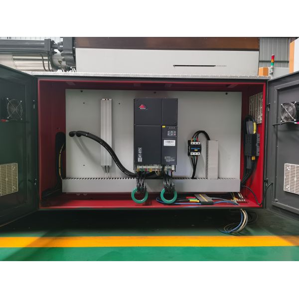 Advanced Blue Servo Motor Injection Molding Machine 550t Robust