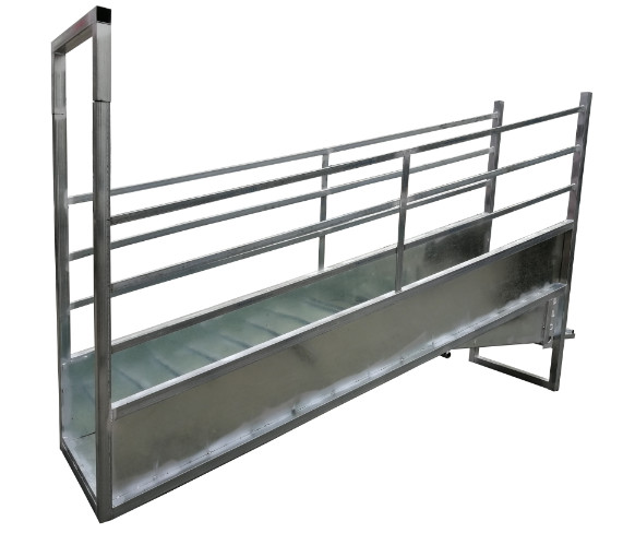 3.2M Hot Dipped Galvanized Cattle Fencing Loading Ramp Adjustable Livestock Fencing Panels