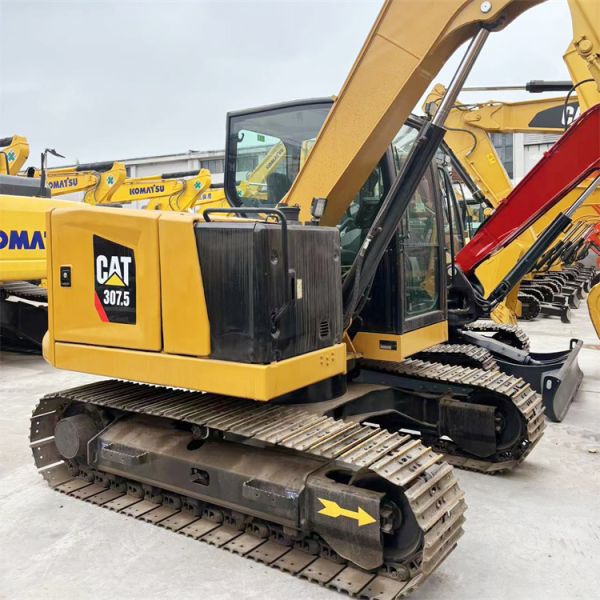 Good Condition Used 7 Ton CAT 307.5 Excavator with 0.33m3 Bucket Capacity in Shanghai