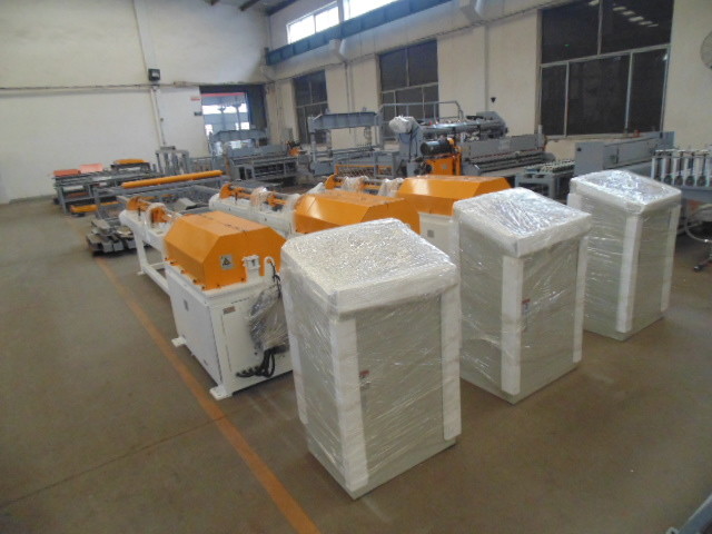 220V Wire Straightening And Cutting Machine 0.7Mpa With Air Compressor