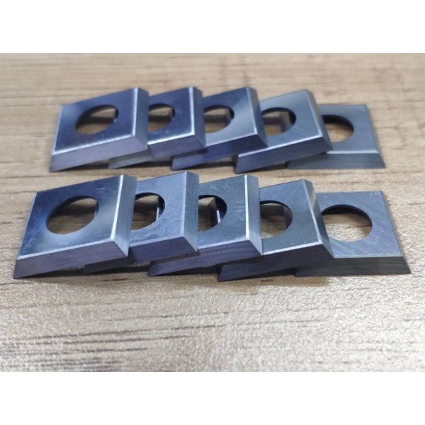 ISO9001 Tungsten Carbide Insert Cutter 94.0HRA Light Cutting Abandon
