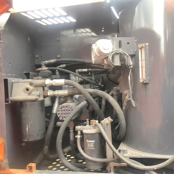 Original Hydraulic Valve Used Hitachi ZX120-3 ZX120-6 EX120 Crawler Excavator 12 Tons