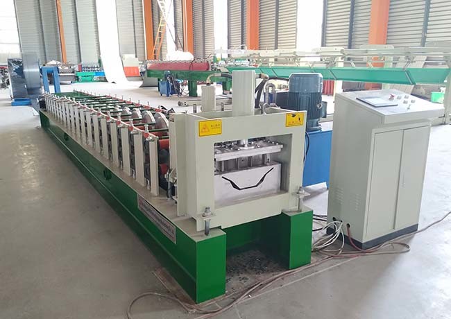 Seamless Half Round Aluminium Gutter Machine For Run Copper Rain Pipe Spout