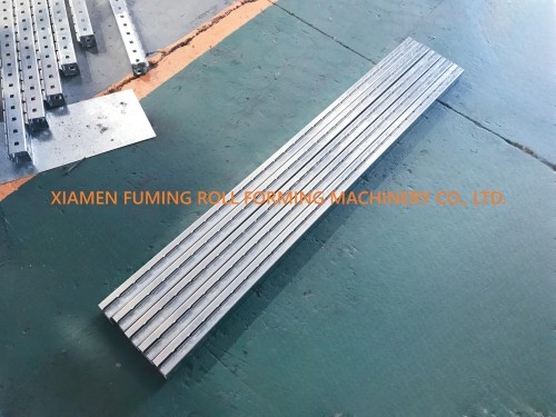 Precise 11KW Upright Racking Roll Forming Machine Hydraulic Cutting System