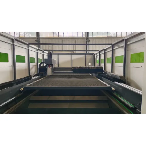 AC380V/50Hz/60Hz Power Supply Exchange Table Laser Cutting Machine With Enclosed Protective Cover 3000W Laser Power