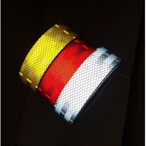 Yellow Conspicuity Prismatic ECE Reflective Tape Scratch Resistance