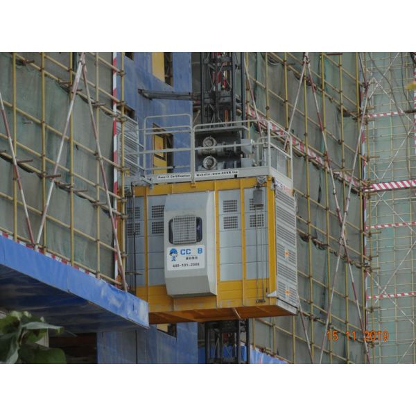 Construction Site 60M / Min Material Rack And Pinion Lift