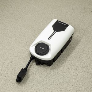 China 7.2KW Wall Mounted Electric Car Charger 2W Natural Cooling on sale