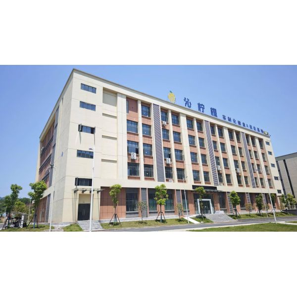 200W Portable Power Station with MPPT and Lithium Ion Battery