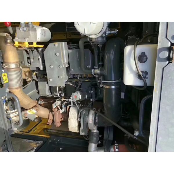 Original Japan Used Komatsu Pc490 Komatsu Excavator 270 KW