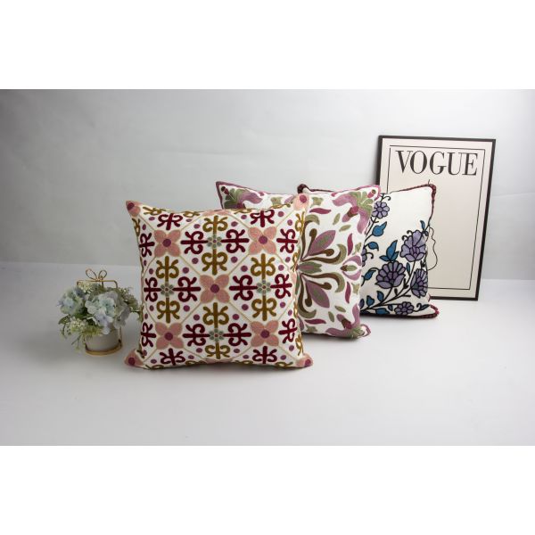 18*18inch Customized Pattern Decor Pillows Classic Design Full Cover Towel Embossed Embroidery Pillows for Living Room