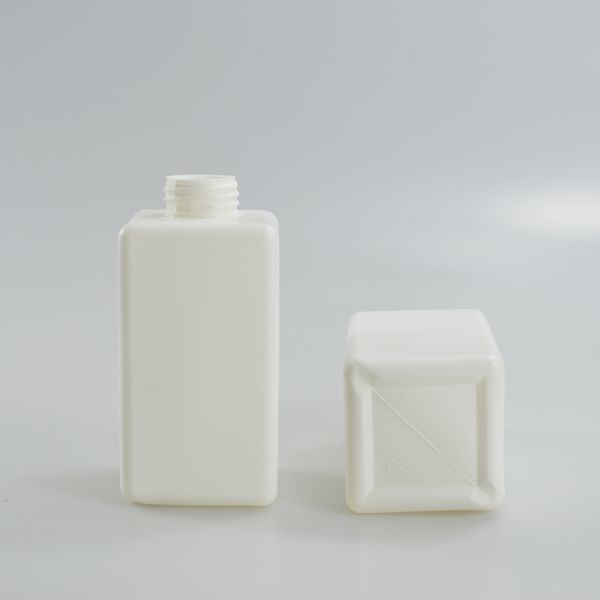 450ml HDPE Square Bottle for Shampoo and Lotion Square Plastic Shampoo Pump Bottle