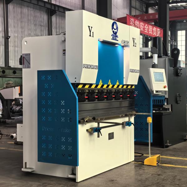 Hydraulic Press Brakes 1600mm Worktable Servo Press Brake CNC Controller Smooth Metal
