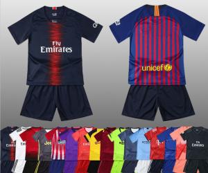 China Custom kids soccer jersey full kit with socks football jersey for kids wholesale