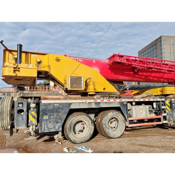 80ton Mobile Crane Used Truck Crane Hoist Crane Maximum Lifting Height 40m Orange and Red