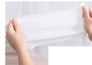China Portable  Non Woven Alcohol Disinfectant Wipes / Effective Antibacterial Wet Wipes wholesale