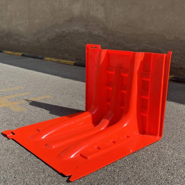 L Shape ABS Portable Movable Flood Barrier Water Diversion Barriers Flood Defence For Garage Subway Flood Risk Control